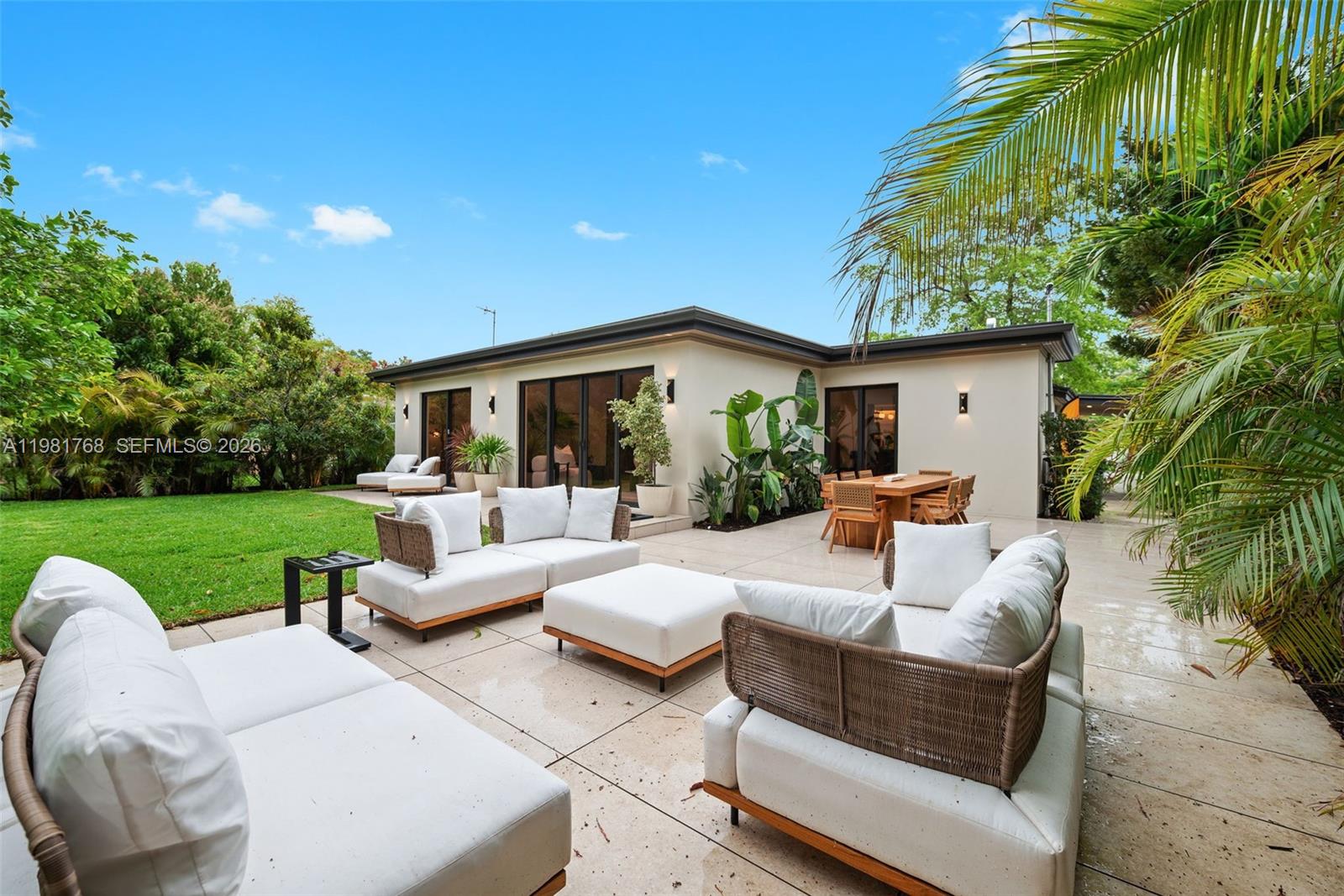 ELBARODA GROVE - Residential