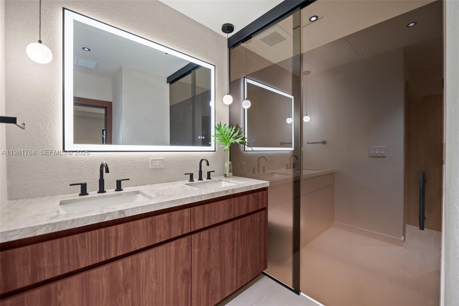 ELBARODA GROVE - Residential