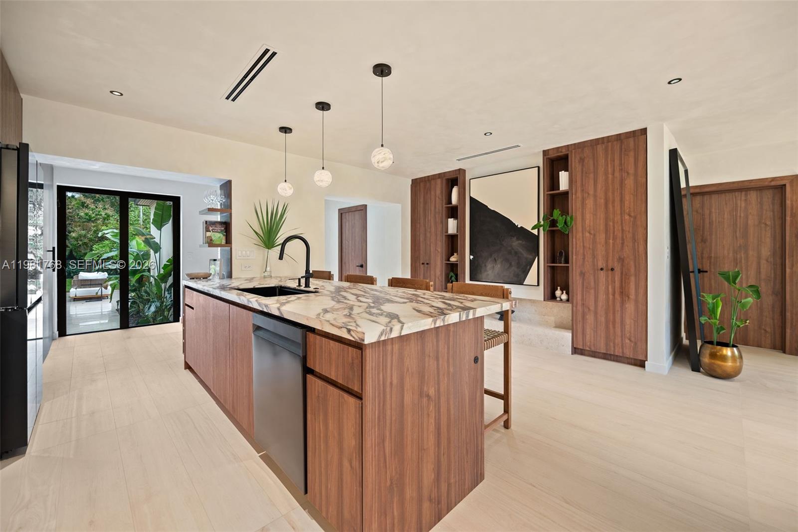 ELBARODA GROVE - Residential