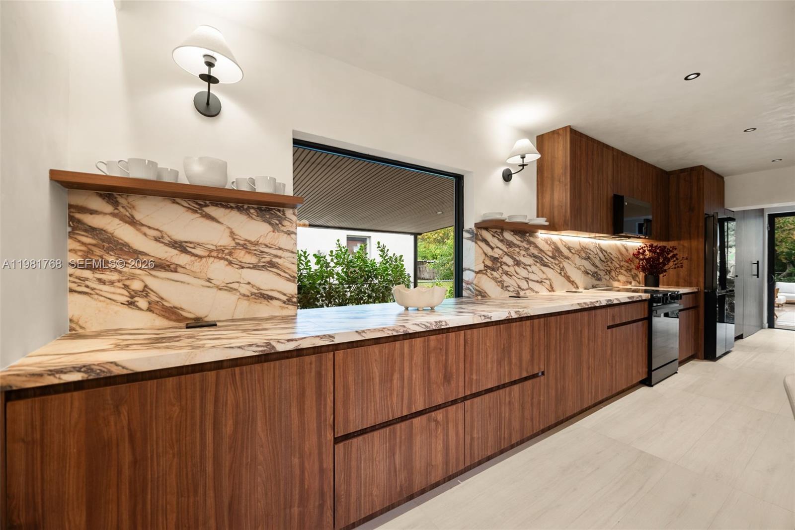 ELBARODA GROVE - Residential