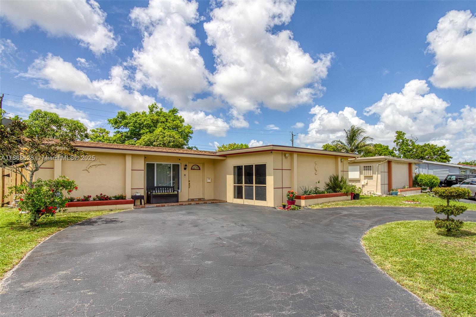 6530 NW 29th St