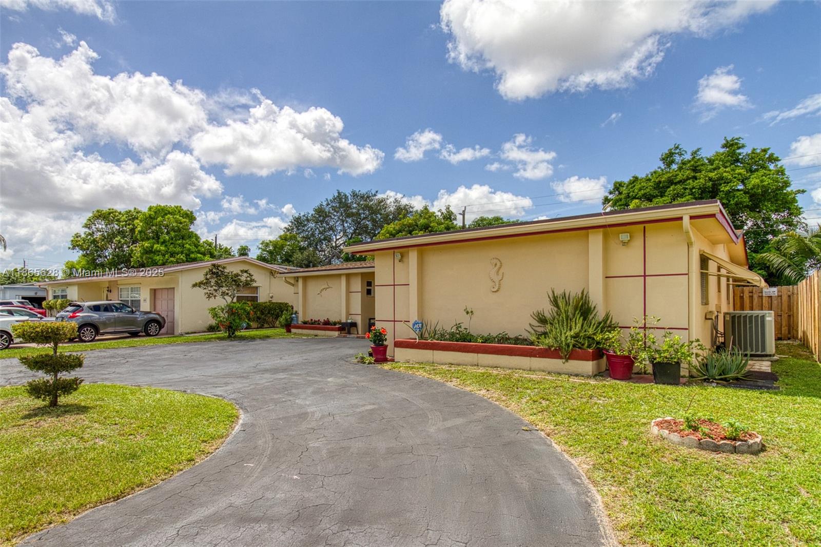 6530 NW 29th St