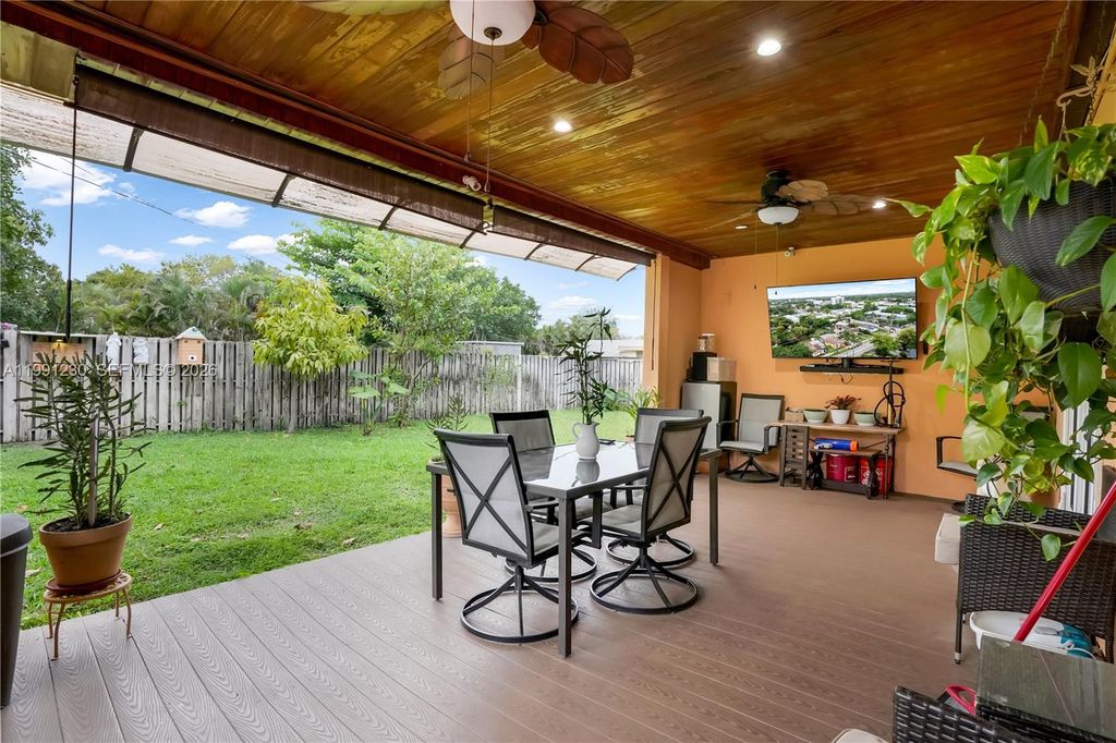 Photo of 316 S 24th Ave, Hollywood, FL 33020 (MLS # A11991230)