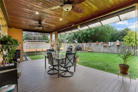 Photo of 316 S 24th Ave, Hollywood, FL 33020 (MLS # A11991230)