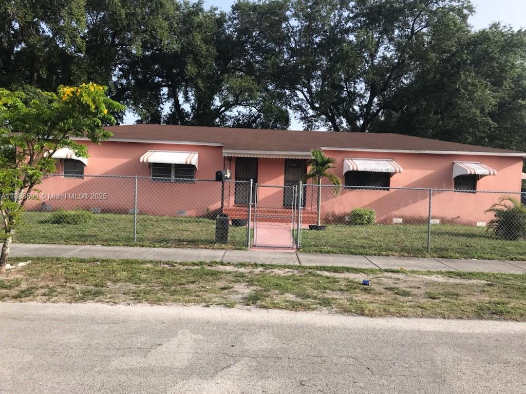 Rare Opportunity! This 2 Bedrooms 2 Bathrooms Corner Lot Duplex, Is A Great Investment. With an Oversized/Huge Lot, Allowing Enough Space (Land) To Build on. Would Work for Two Families or as an Investment Property. A Must See! Both Units have Washer/Dryer Hook Up and Separate Electrical Meters. Showing is By Appointment Only. With 24 Hours' Notice.
