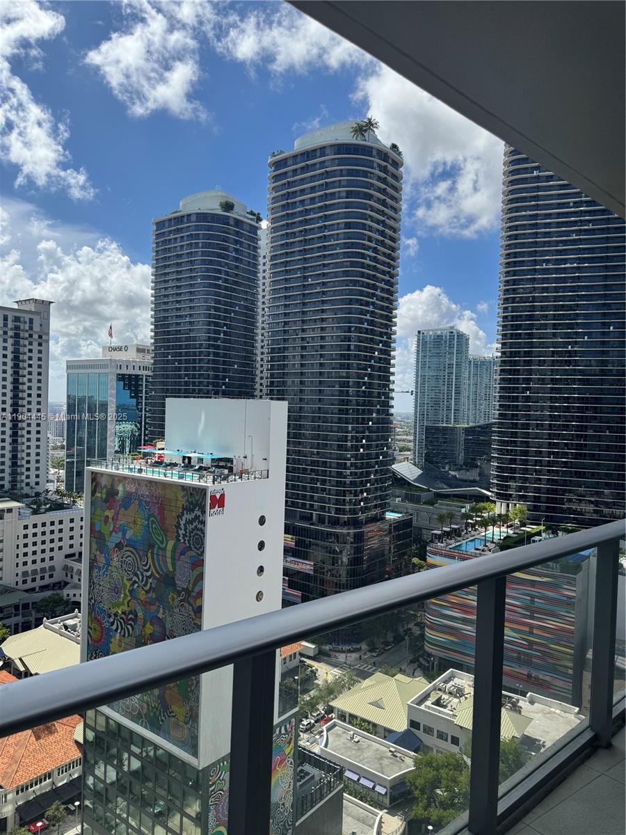 1010 BRICKELL CONDO - Residential Lease