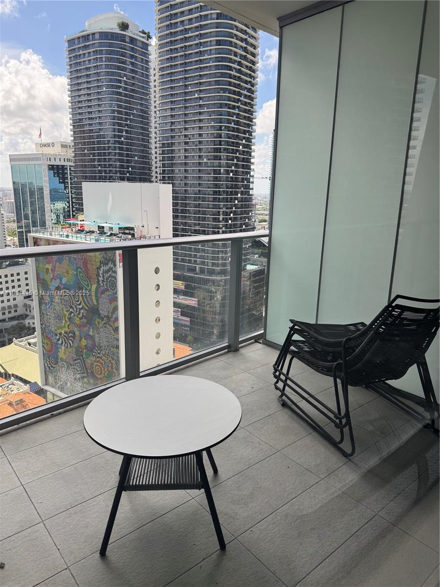 1010 BRICKELL CONDO - Residential Lease