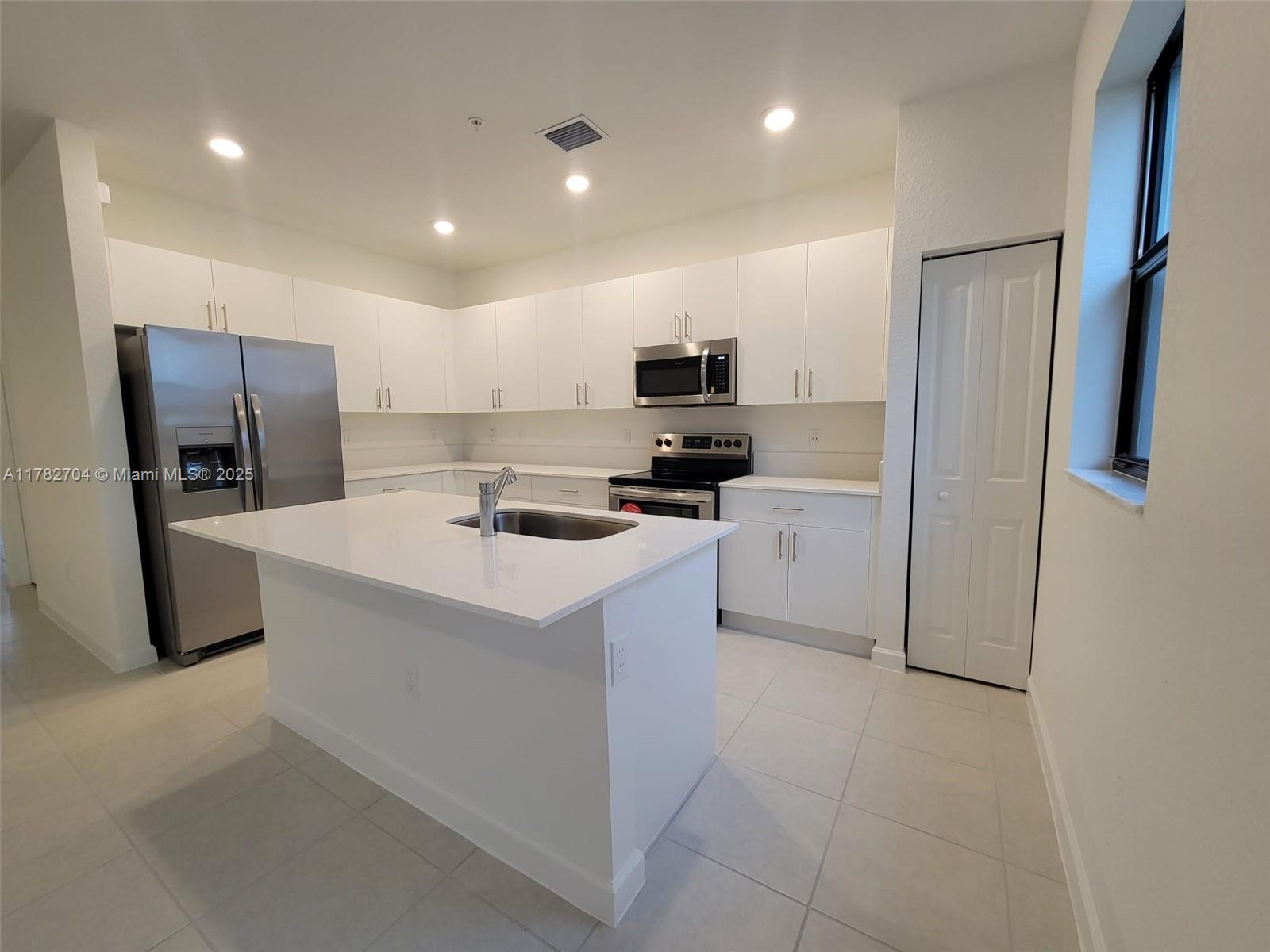 218 SW 159th Ct