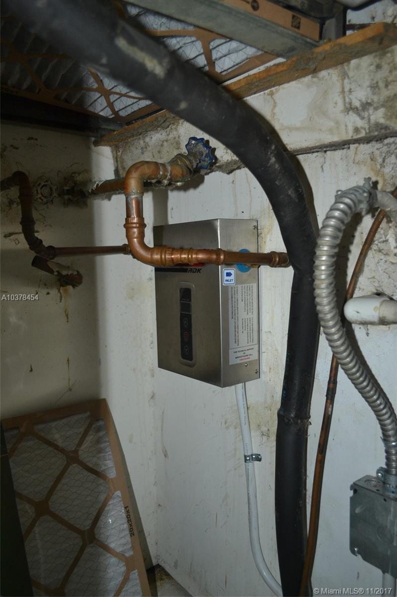 GRAND VISTA CONDO - Residential