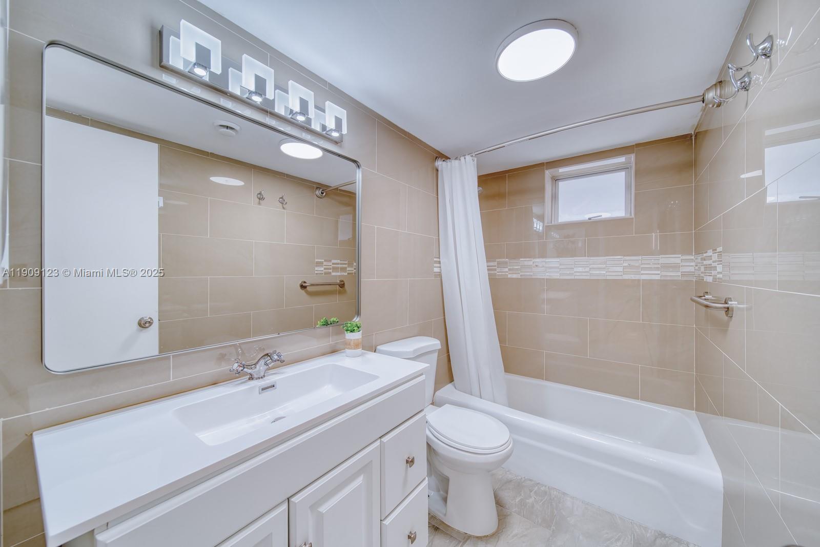 EASTERN SHORES - Residential