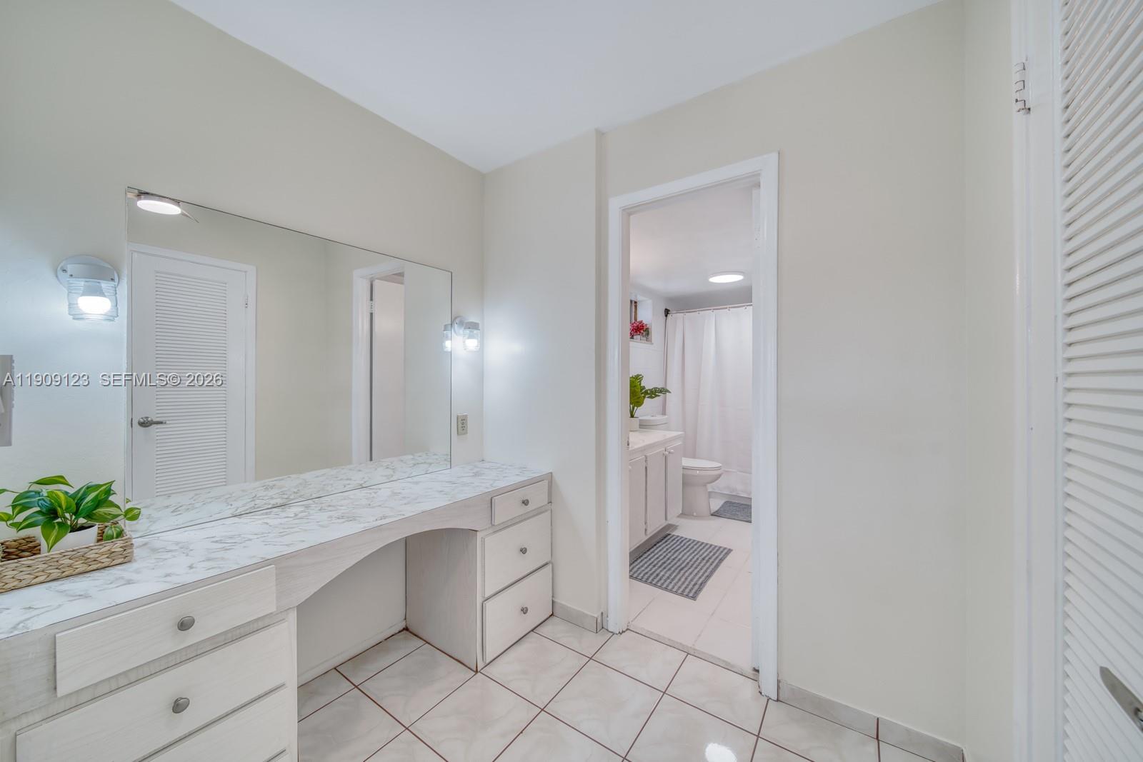 EASTERN SHORES - Residential