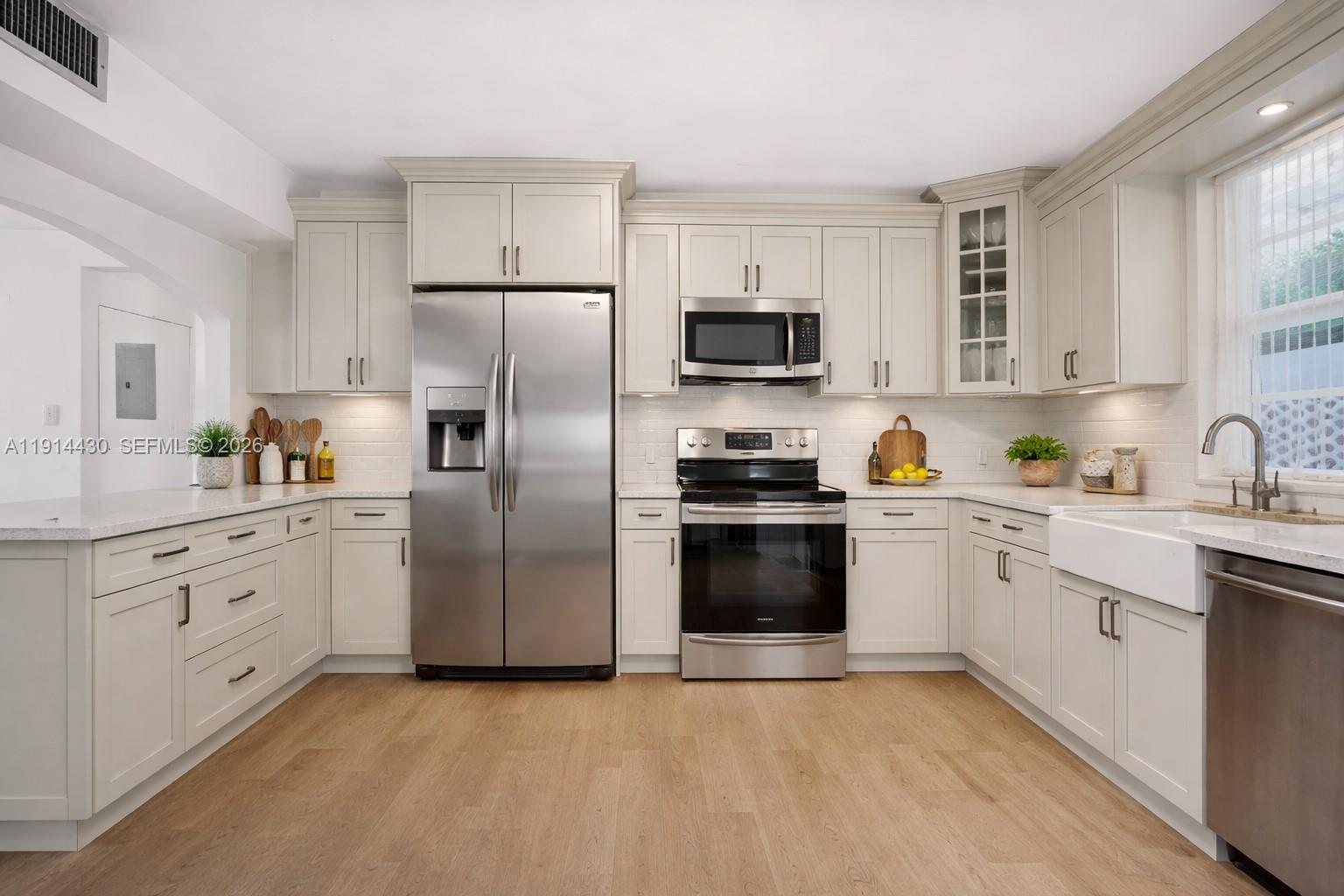GRIFFING BISCAYNE PARK ES - Residential