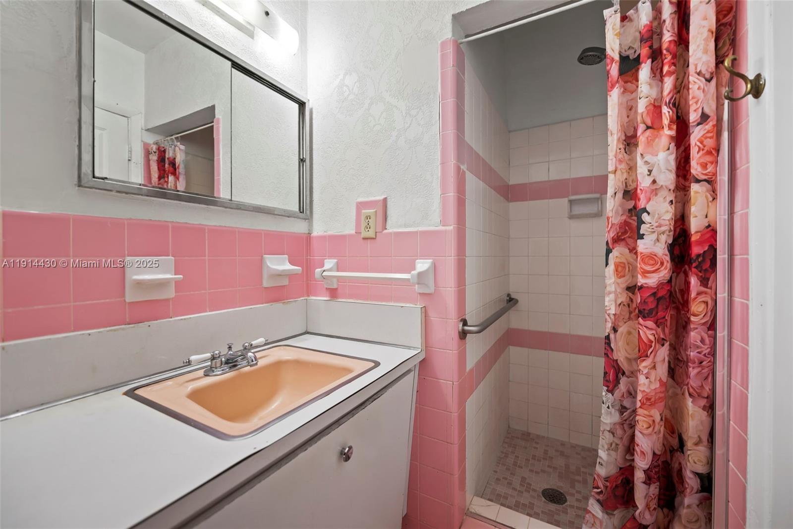 GRIFFING BISCAYNE PARK ES - Residential