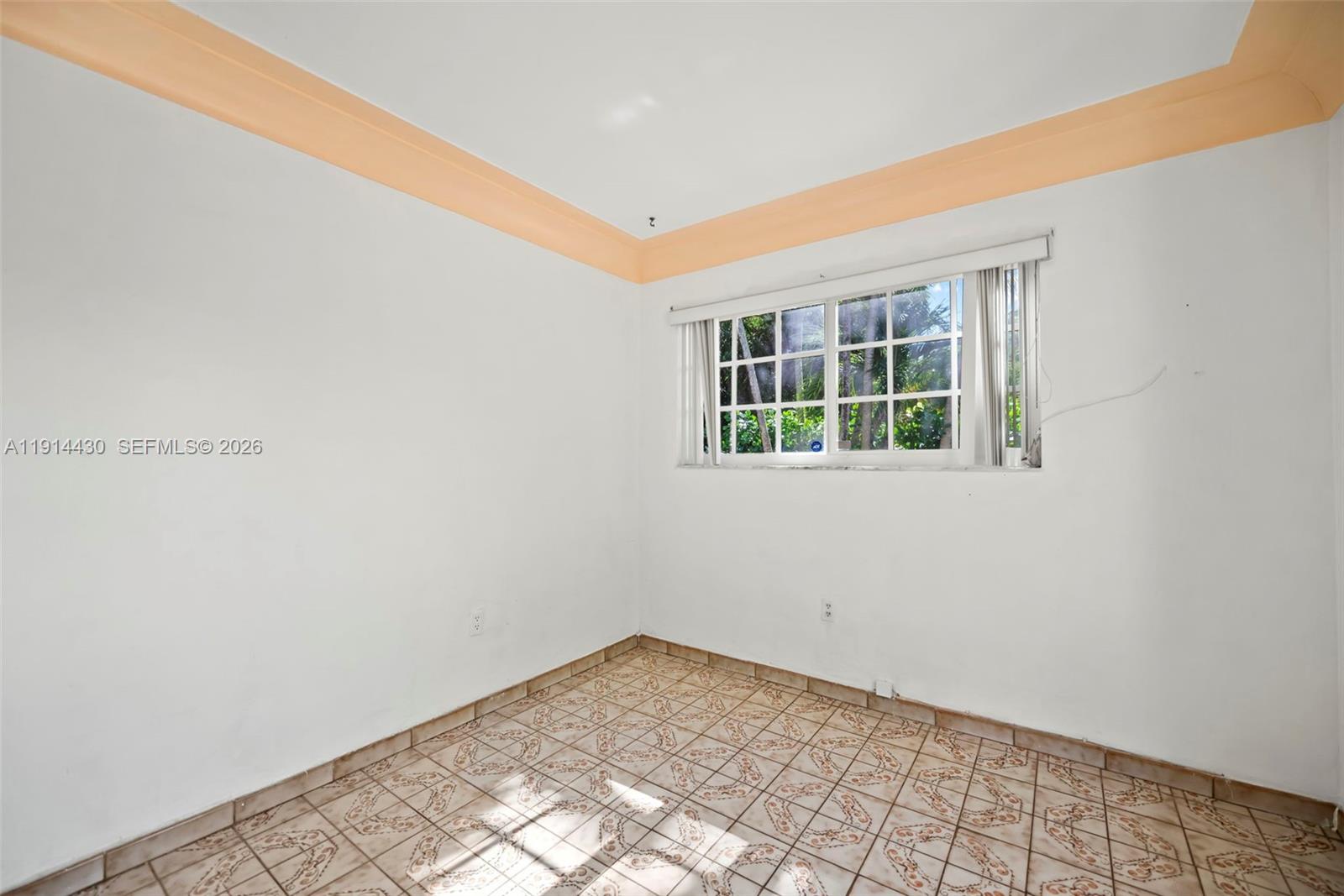 GRIFFING BISCAYNE PARK ES - Residential