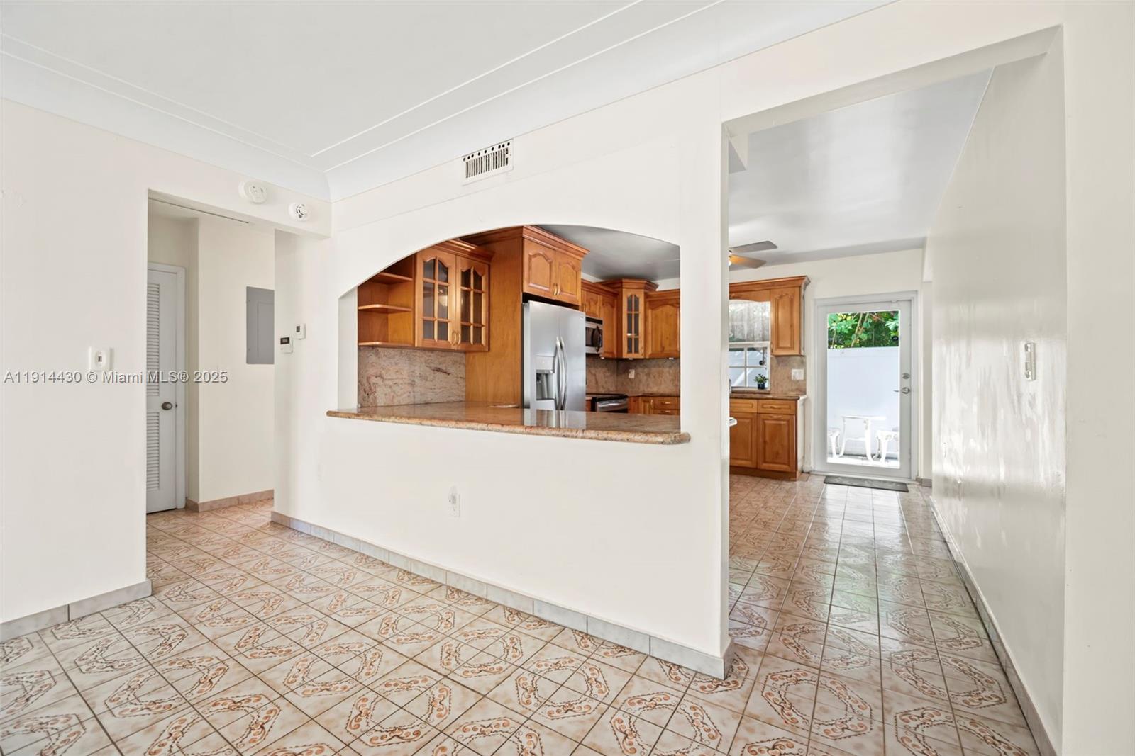 GRIFFING BISCAYNE PARK ES - Residential