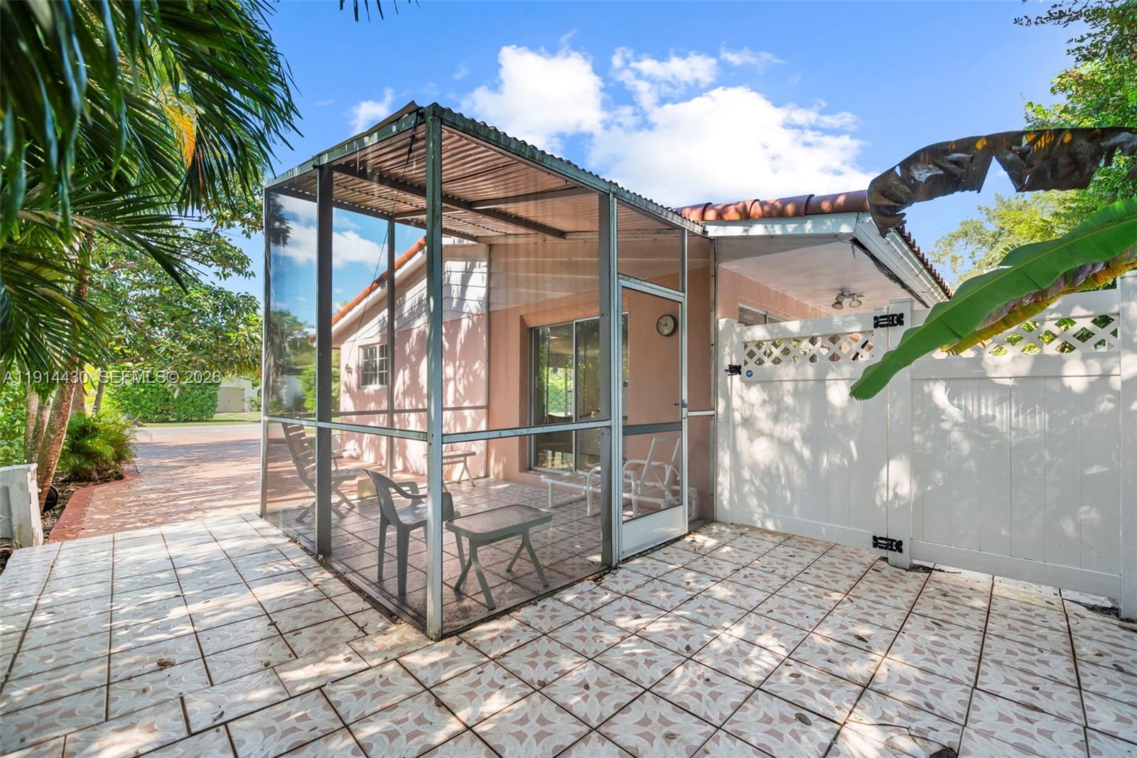 GRIFFING BISCAYNE PARK ES - Residential