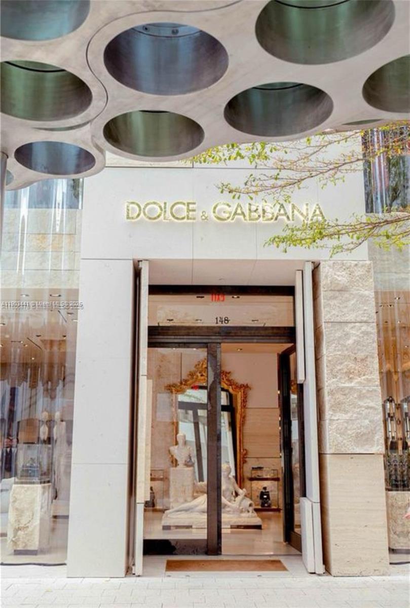 NORTH GATE - Residential Lease