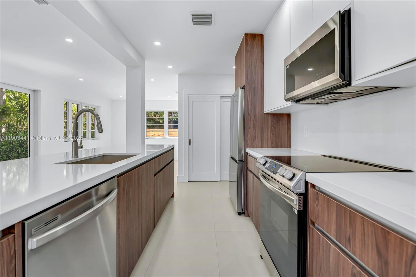 NORTH GATE - Residential Lease