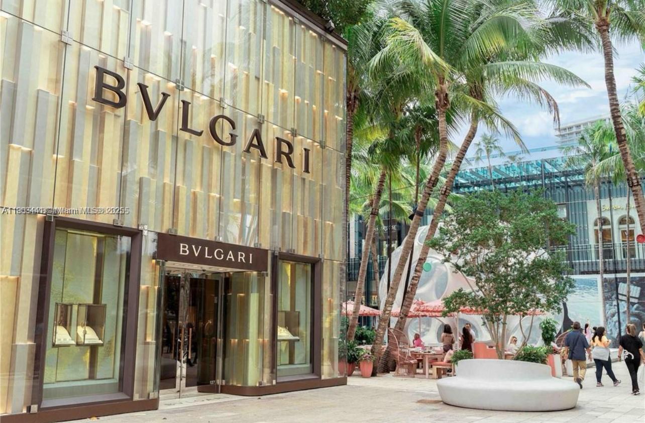 NORTH GATE - Residential Lease