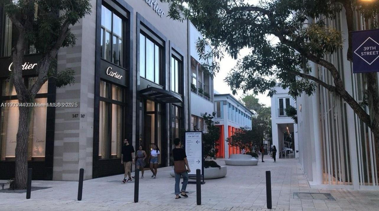 NORTH GATE - Residential Lease