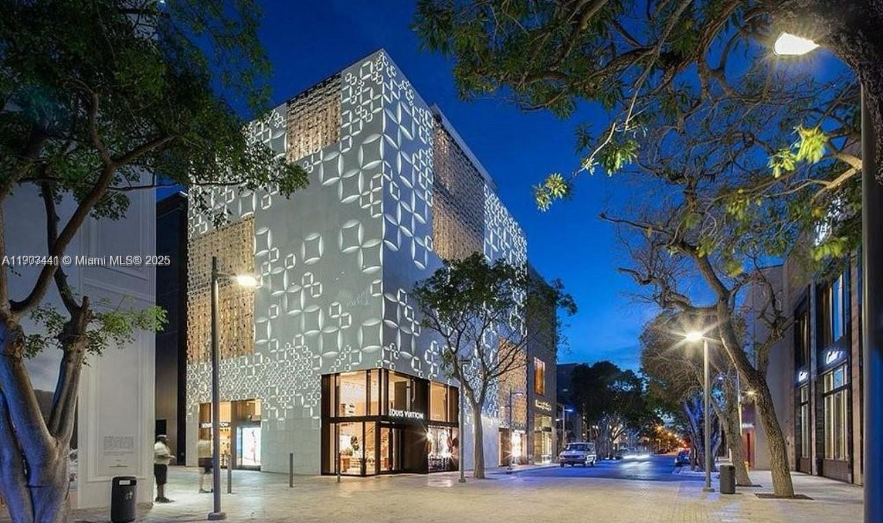 NORTH GATE - Residential Lease