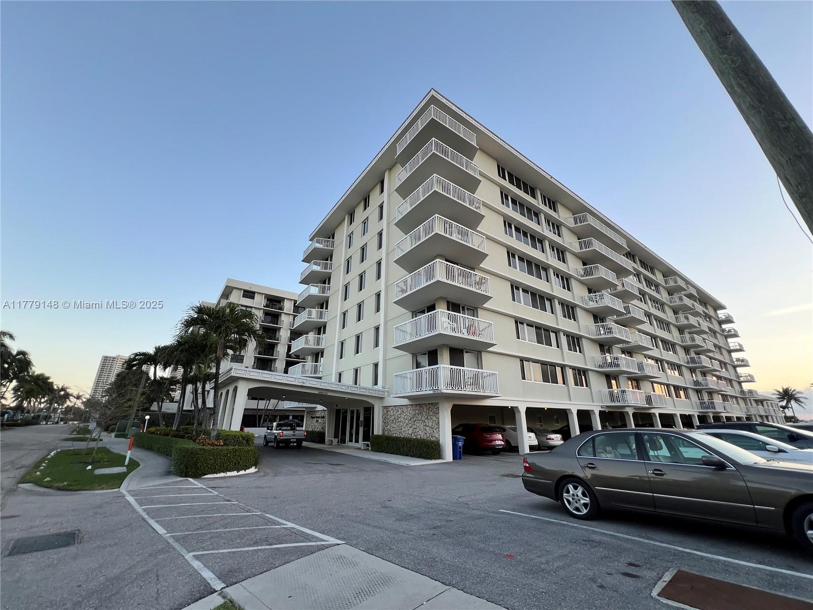 MAYAN TOWERS CONDO I - Residential Lease