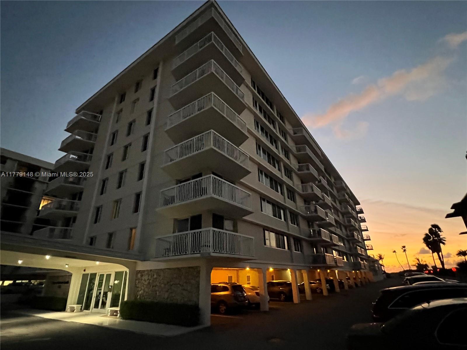 MAYAN TOWERS CONDO I - Residential Lease