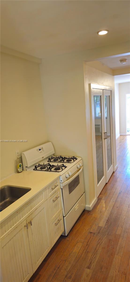 BEACHWALK CONDO - Residential