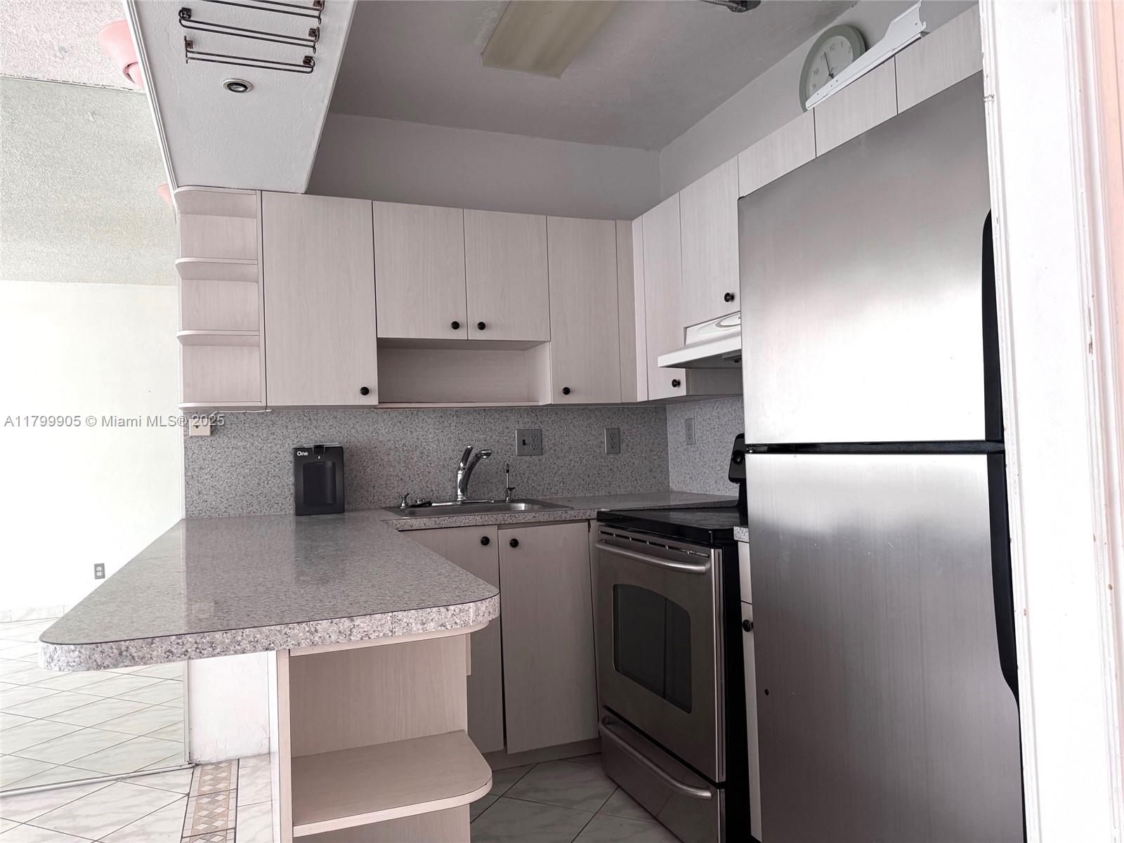 TAROMINA APTS CO-OP - Residential