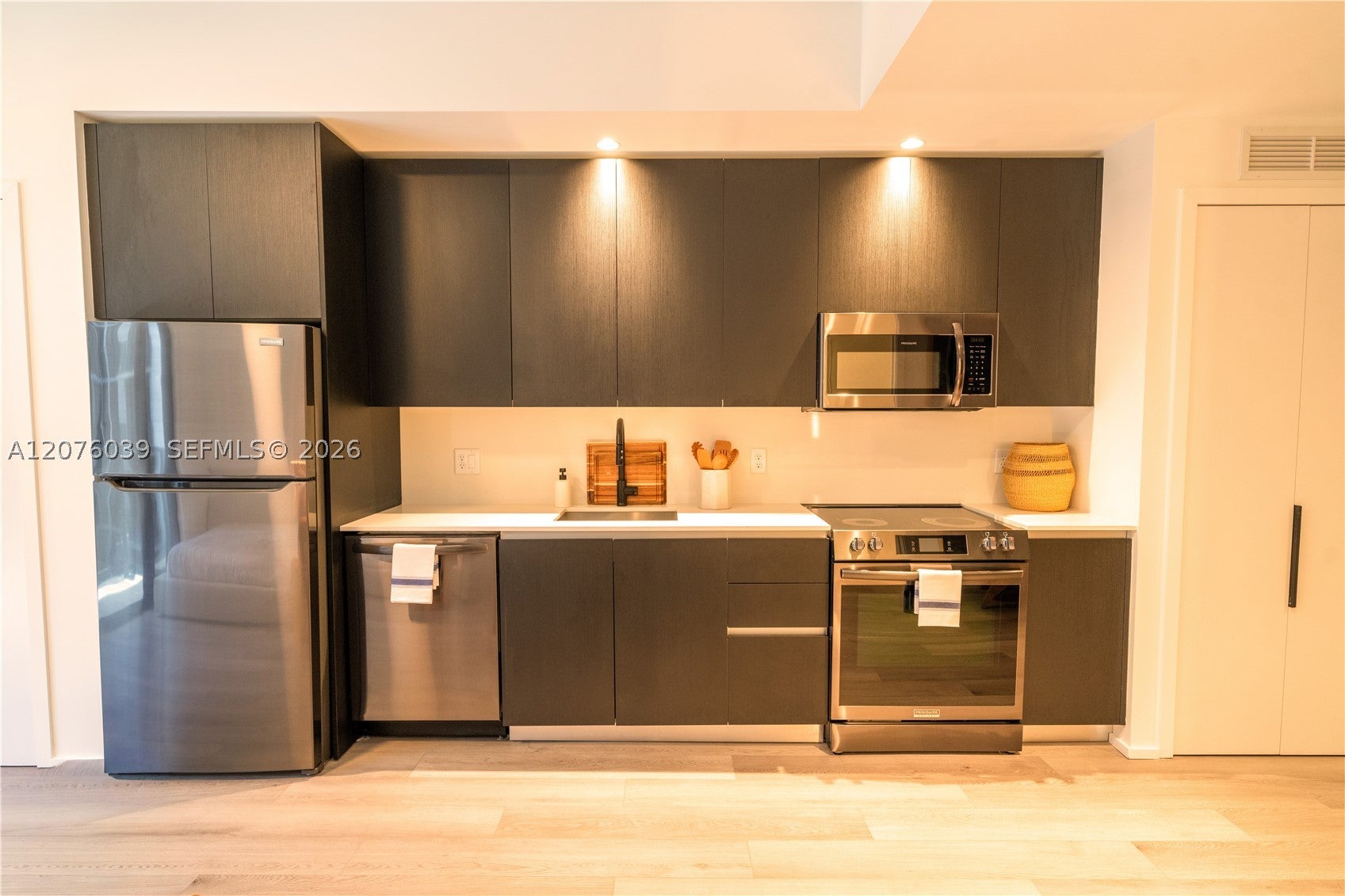 176 NW 25th St 449