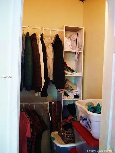 Palm-Aire Village 4th Sec - Residential