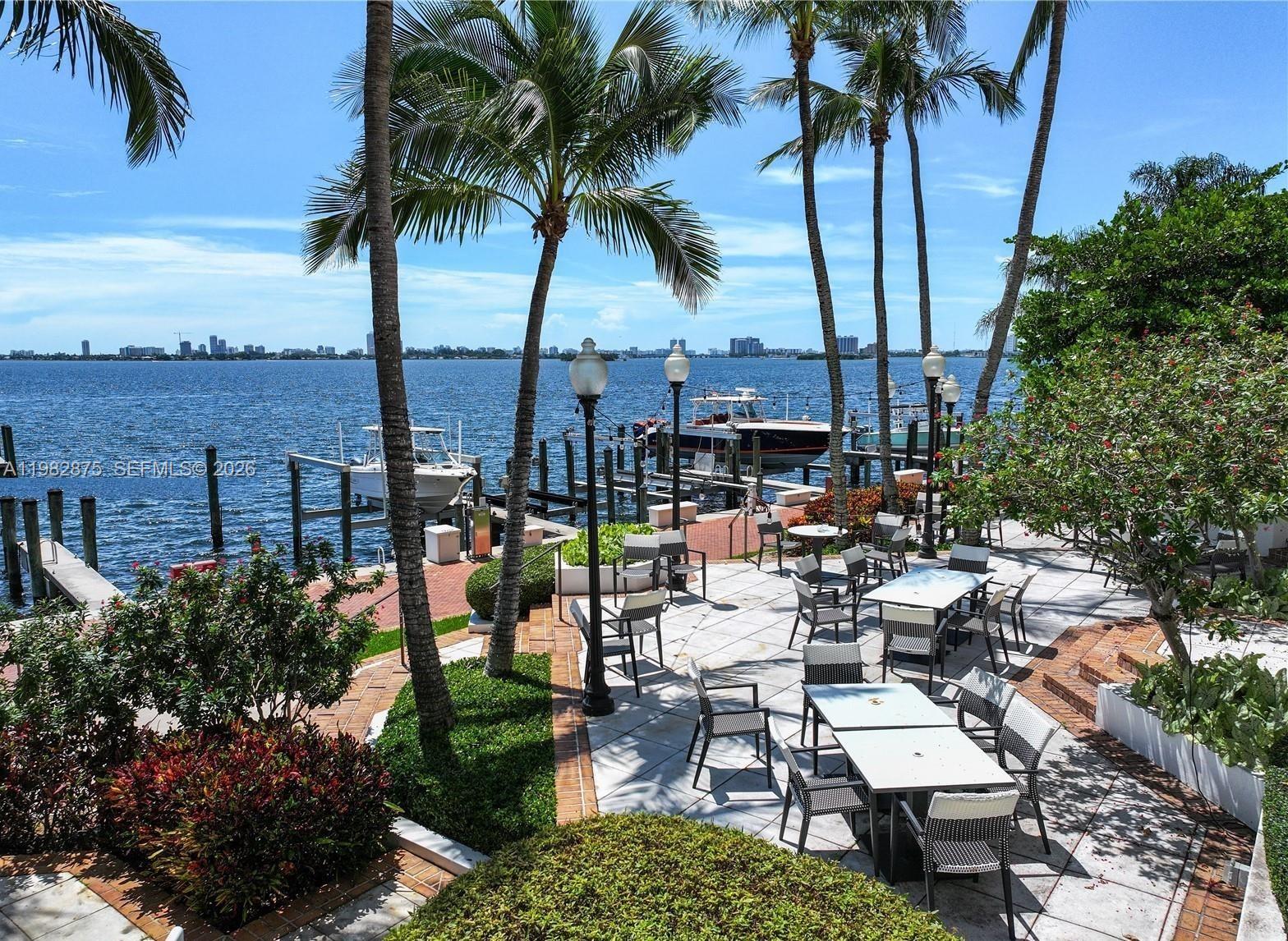 TOWERS OF QUAYSIDE CONDO - Residential Lease