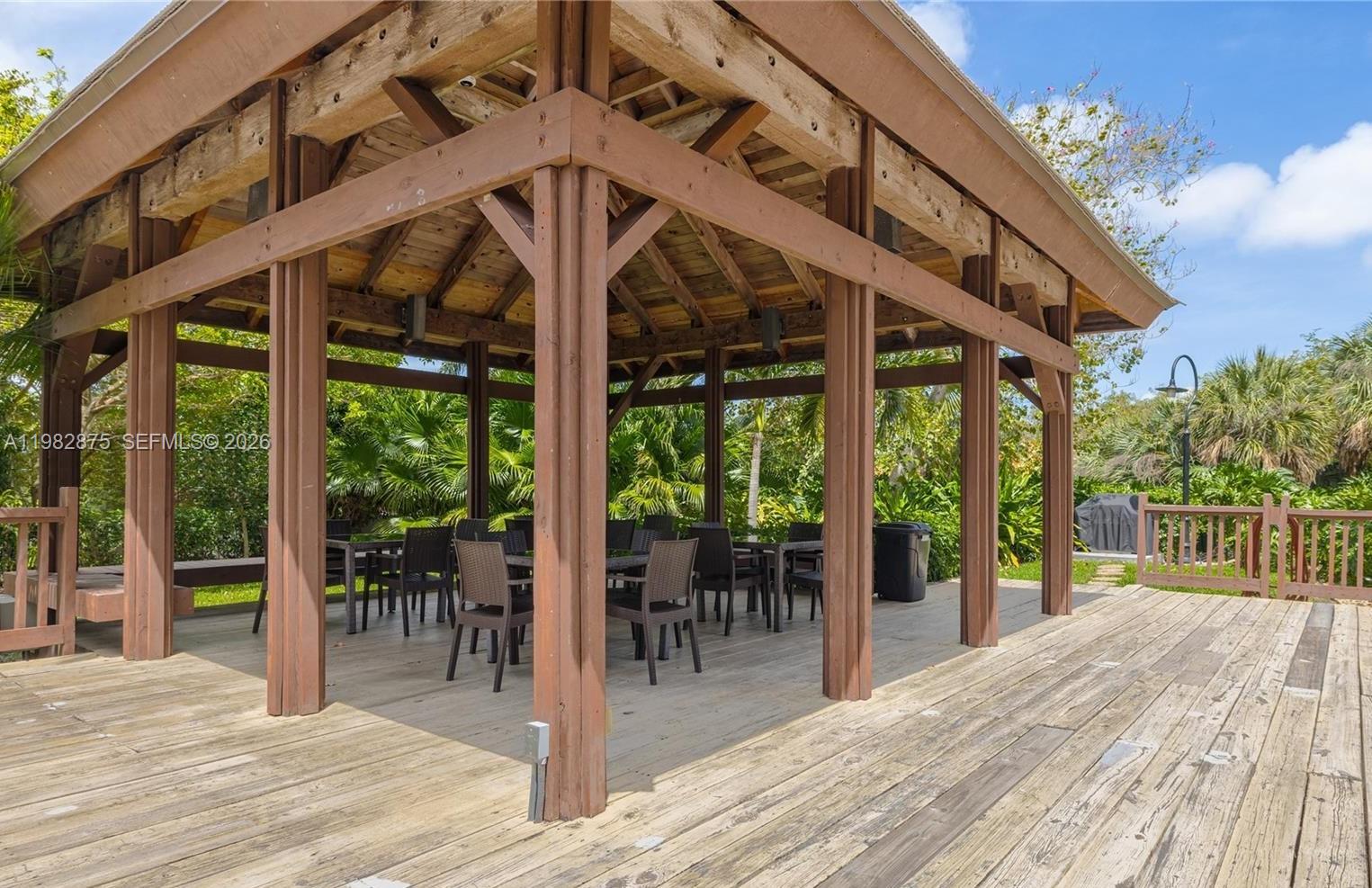 TOWERS OF QUAYSIDE CONDO - Residential Lease