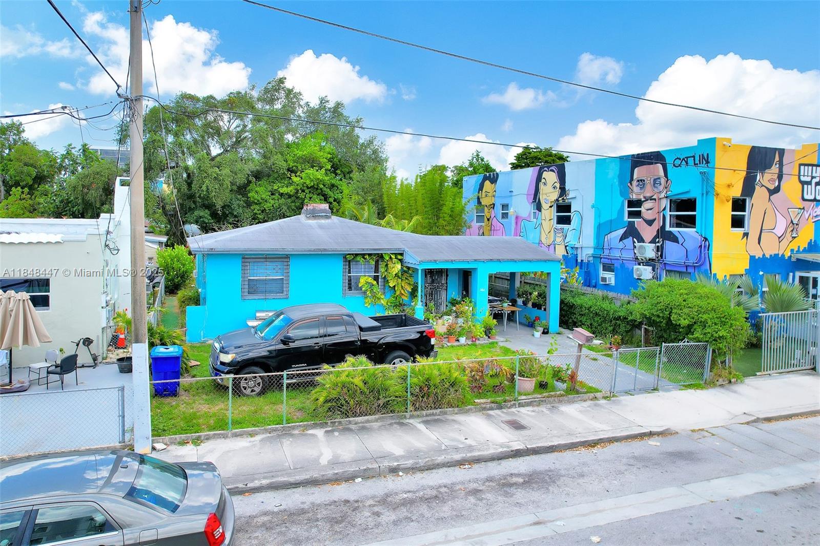266 NW 32nd St