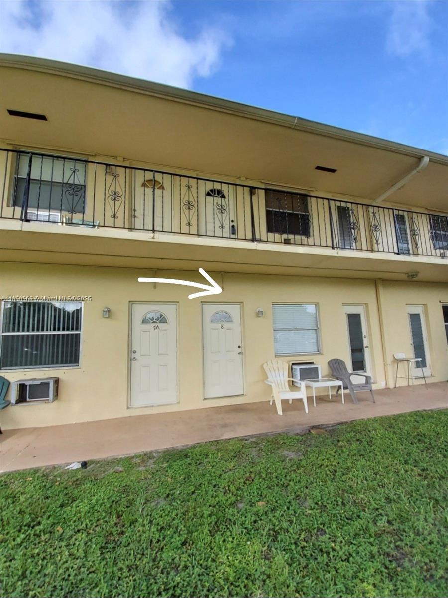 ONLY ONE MONTH AND ONE SECURITY FOR MOVE IN
Water included in the rent. Coin laundry on-site.For showings, text or email listing agent.