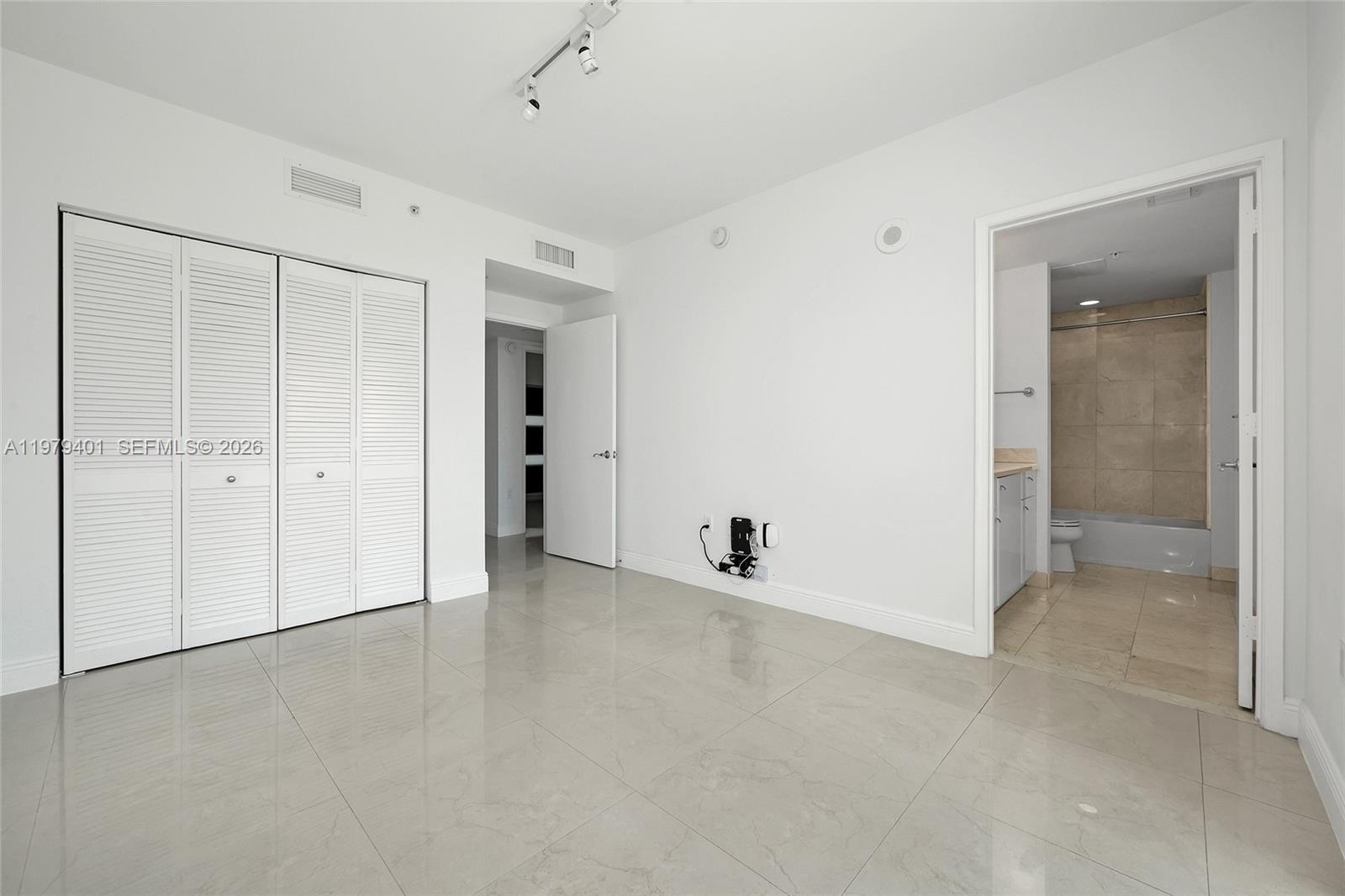 THE PARC AT TURNBERRY ISLE - Residential