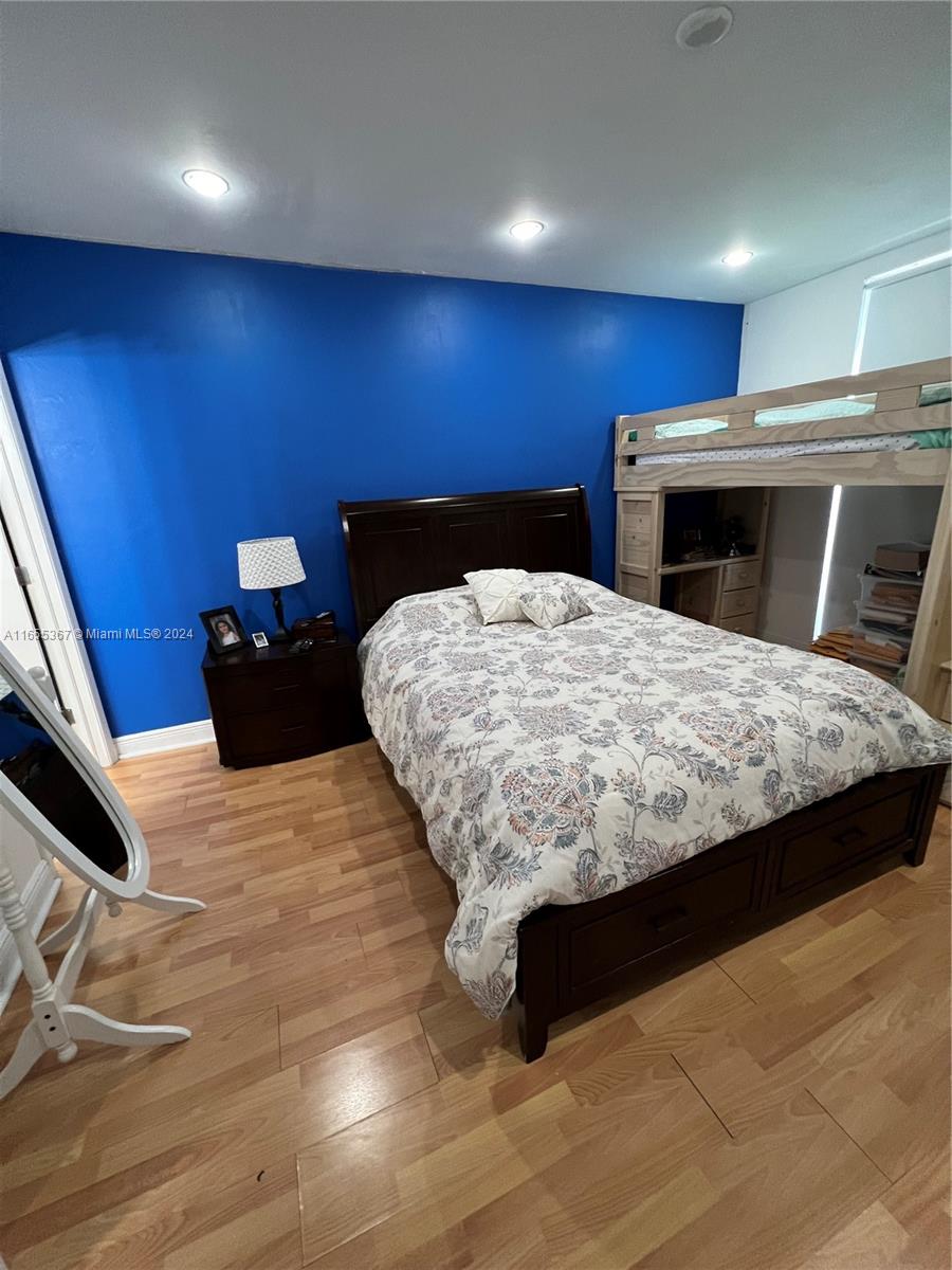 GROVE VIEW CONDO - Residential
