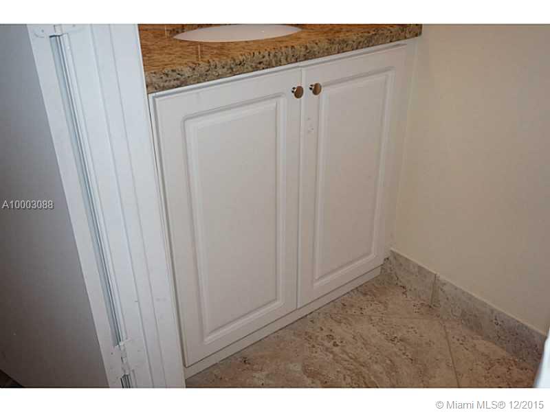 Sectors 8, 9 & 10 161-3 B - Residential Lease