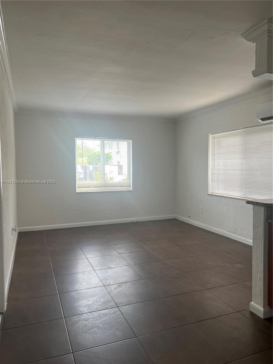 520 NE 82nd Ter 5