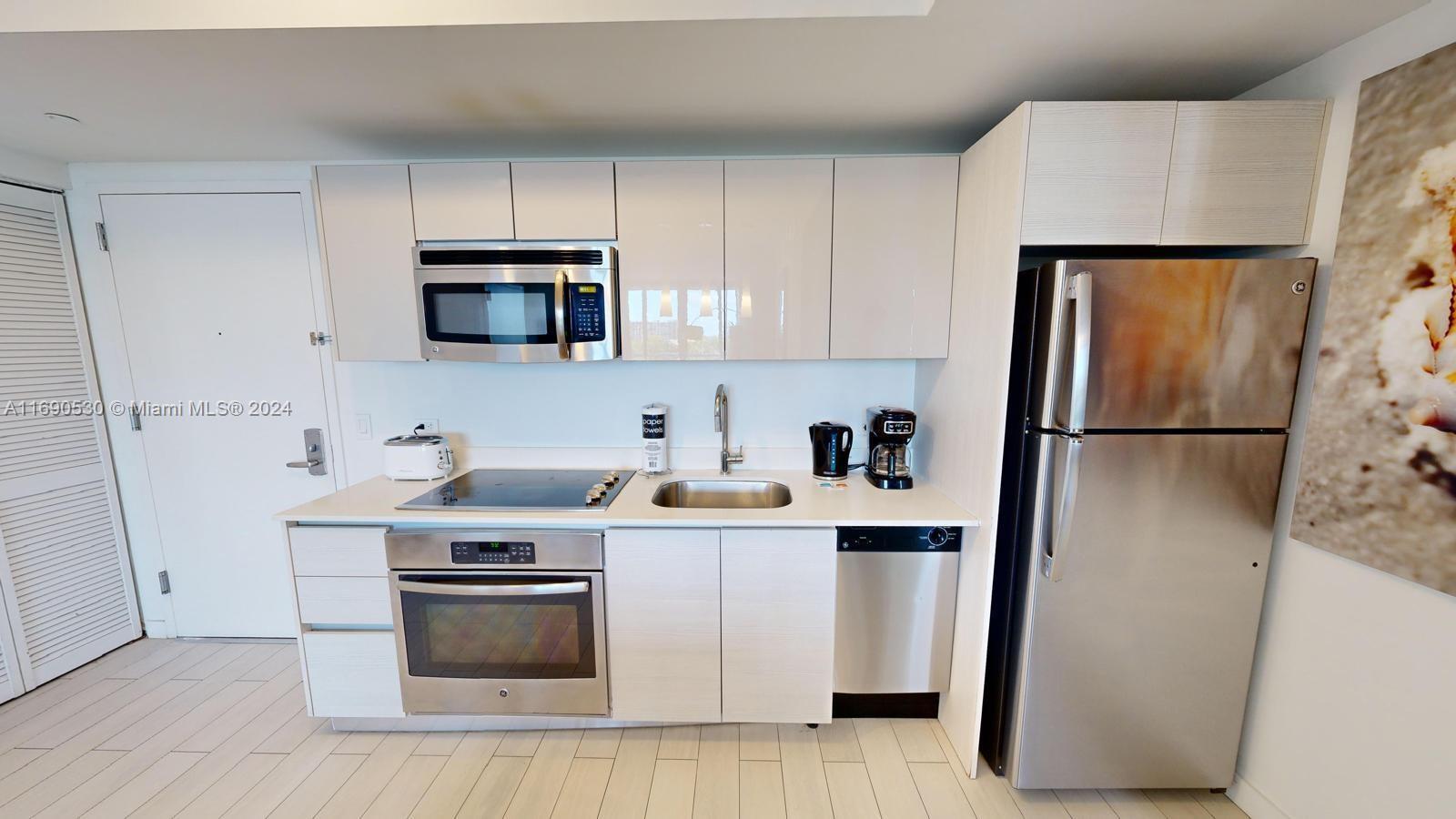 BEACHWALK CONDOMINIUM - Residential