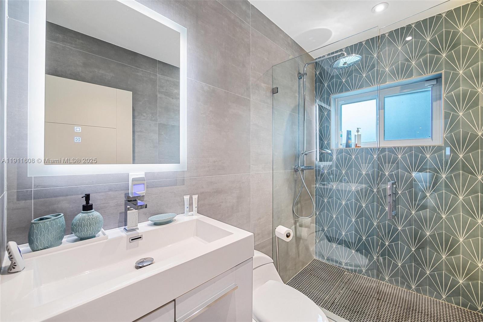 MIAMI SHORES ESTATES - Residential