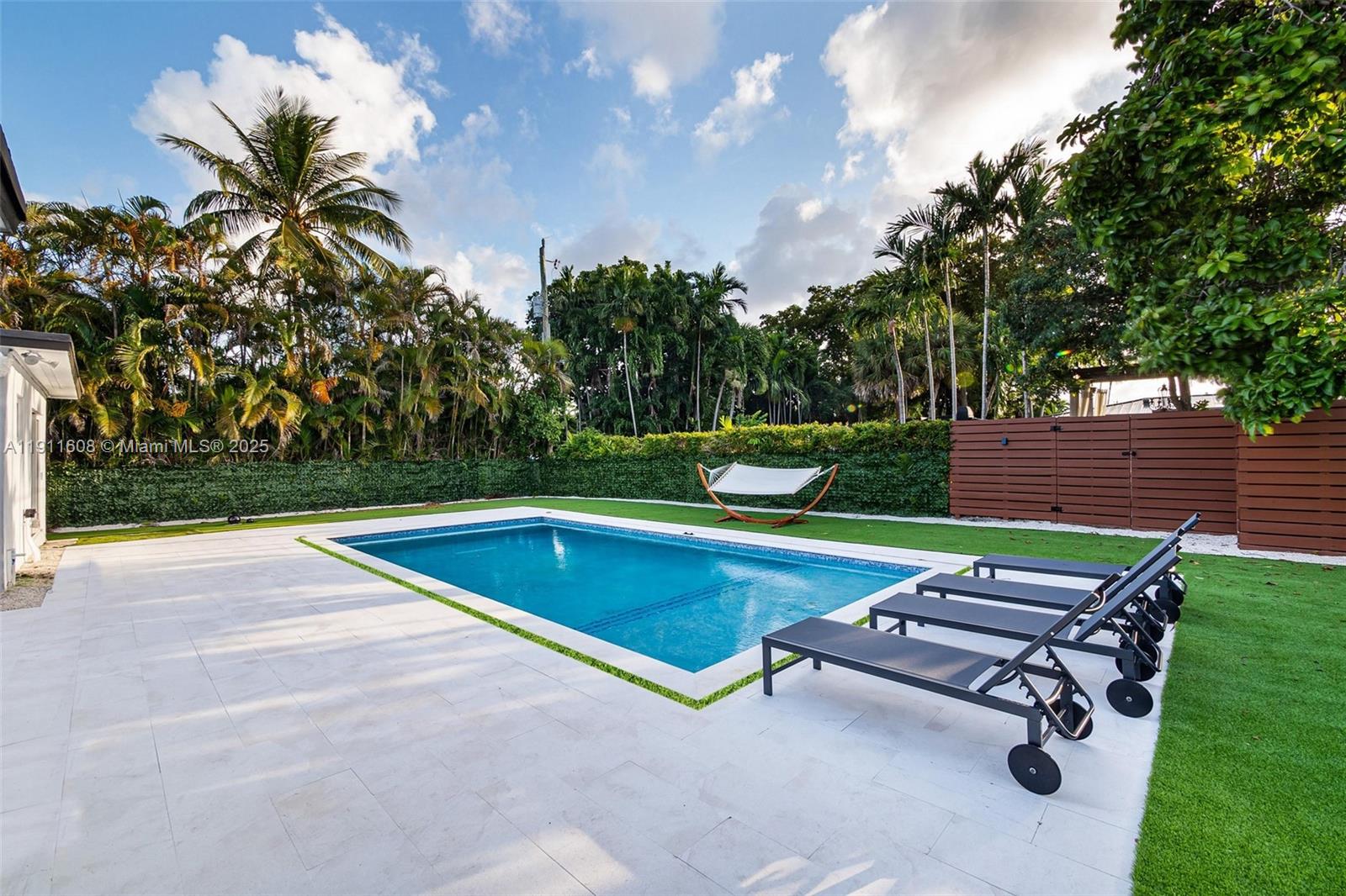 MIAMI SHORES ESTATES - Residential