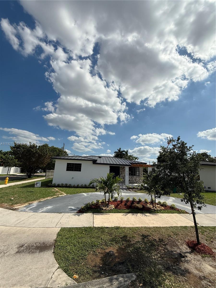 5152 Sw 6th St 2, Miami, Broward County, Florida - 1 Bedrooms  
1 Bathrooms - 
