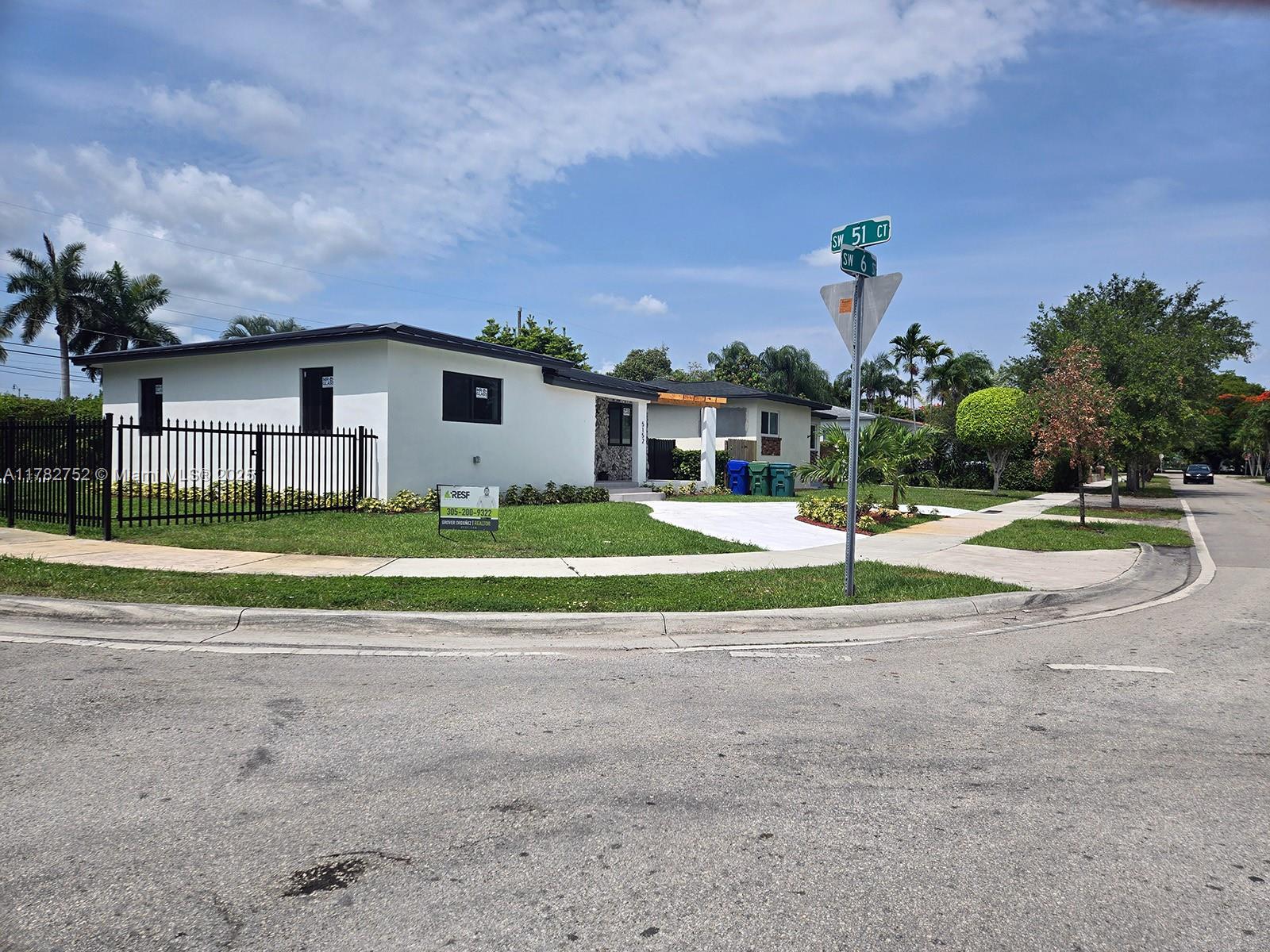 Rental Property at 5152 Sw 6th St 2, Miami, Broward County, Florida - Bedrooms: 1 
Bathrooms: 1  - $1,700 MO.