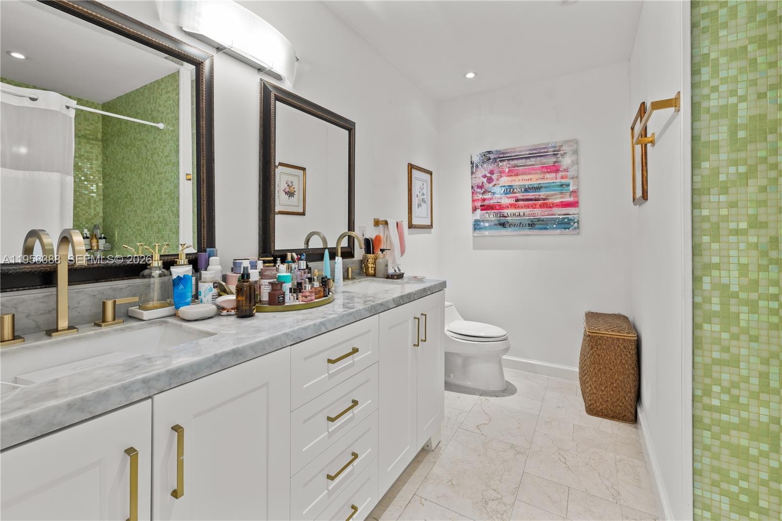 SUNSET TRAILS - Residential