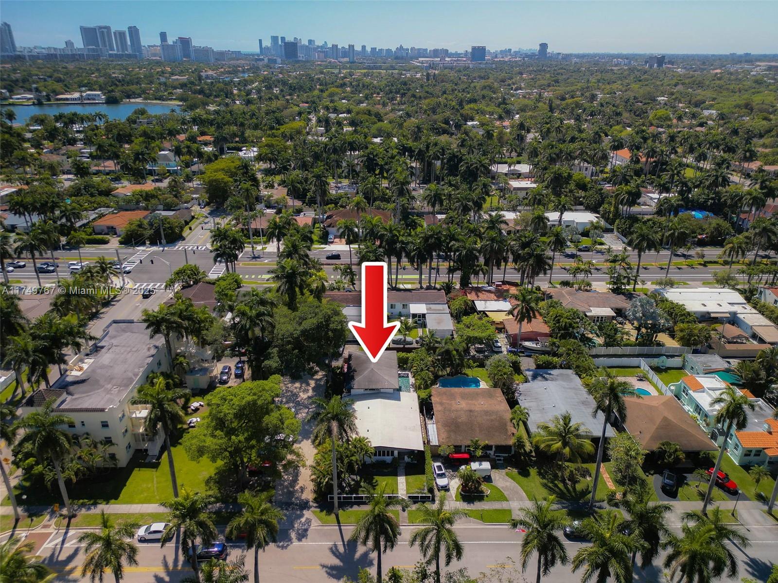 HOLLYWOOD LAKES SECTION - Residential