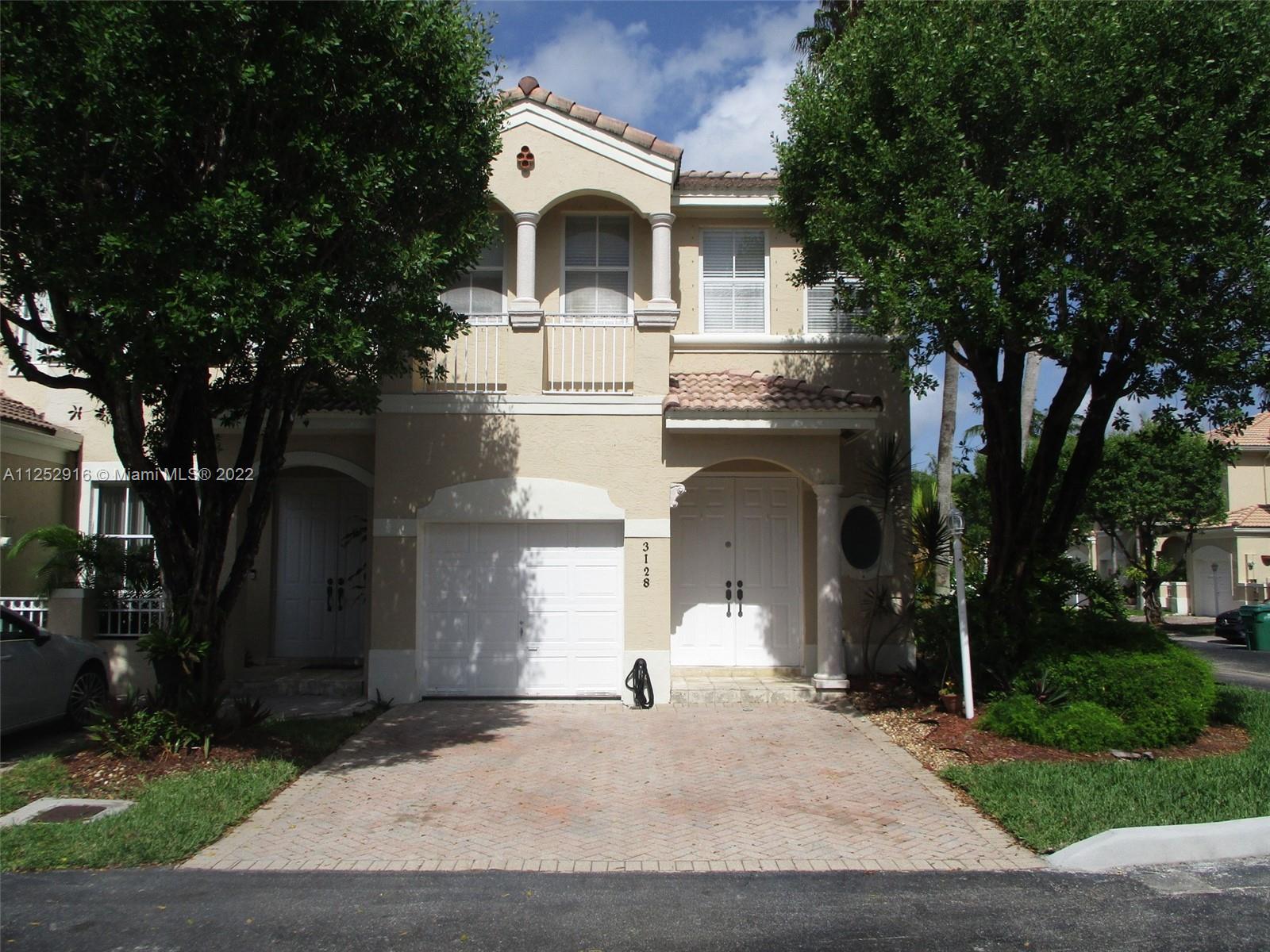COSTA DORADA - Residential