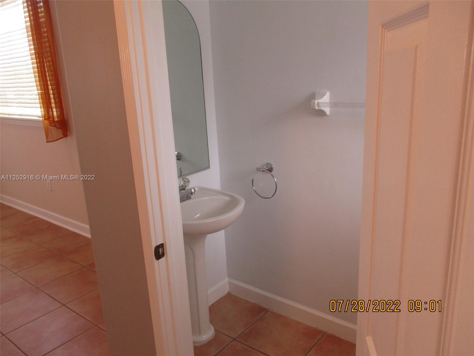 COSTA DORADA - Residential