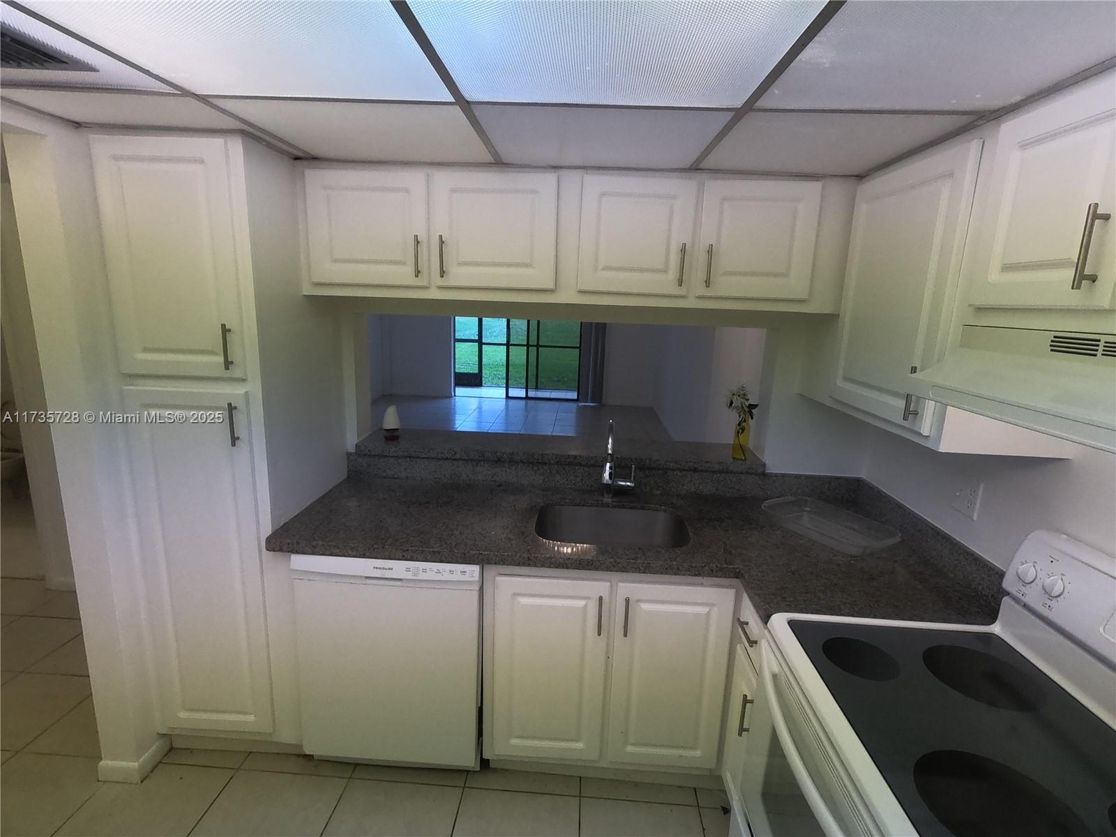 ISLES OF INVERRARY II CON - Residential