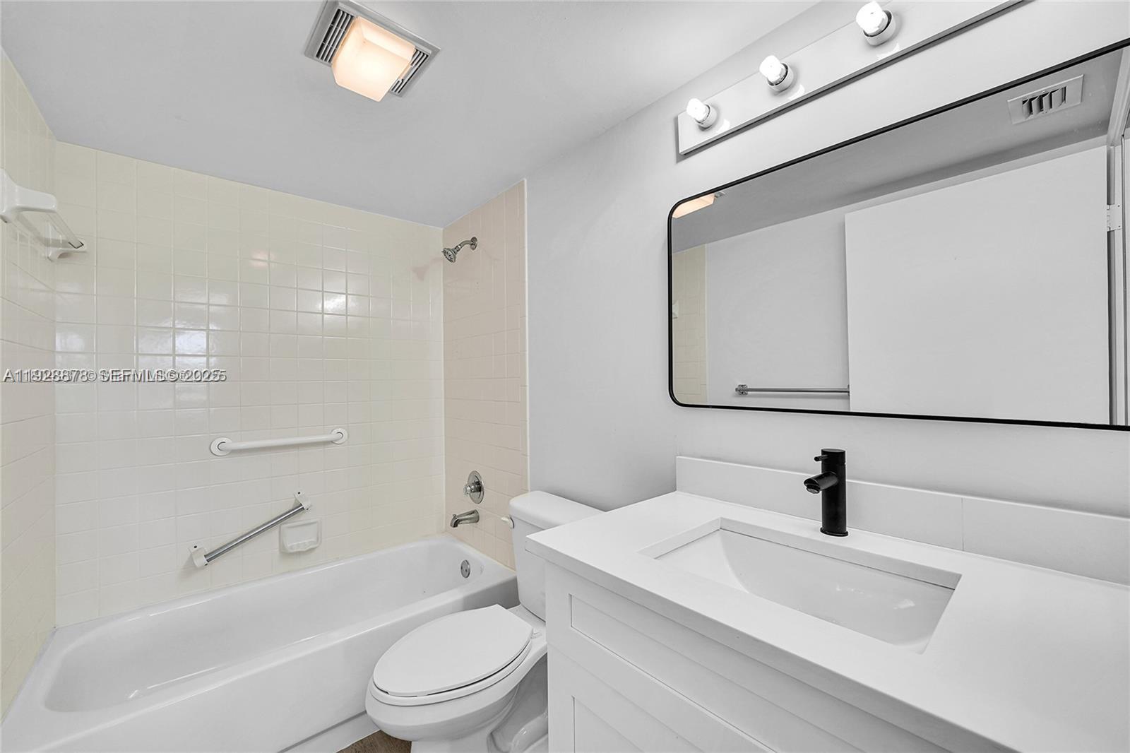 CAMBRIDGE AT CENTURY VILL - Residential Lease